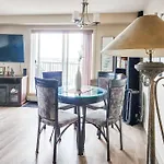 Top Level Lux, Comfy & Cozy Haven