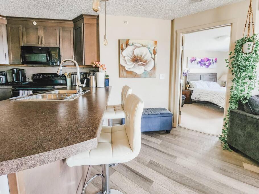 Level Lux, Comfy & Cozy Haven Apartment *
