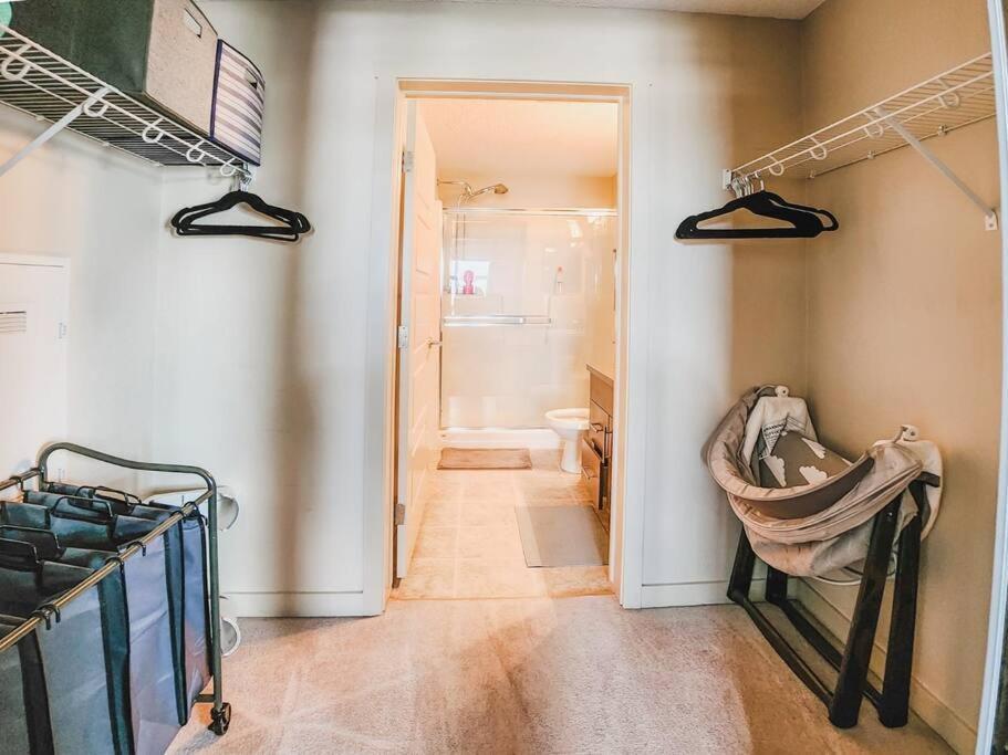 Level Lux, Comfy & Cozy Haven Apartment