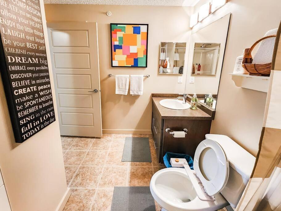 Apartment Level Lux, Comfy & Cozy Haven